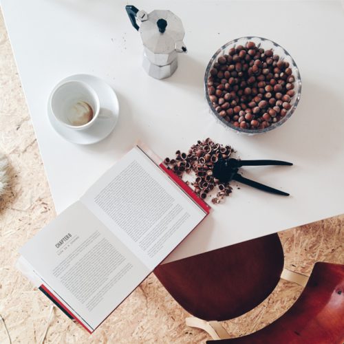 Nut coffee with moka pot